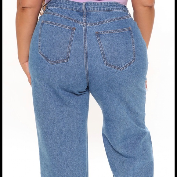 NWT SZ 18 Fashion Nova Medium Blue Crop Straight Leg Butterfly Embroidered Jeans - Picture 4 of 4